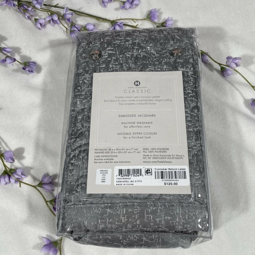 NIB [ 1 Standard ] Quilt Sham for Hotel Collection Classic‎ Embossed Jacquard